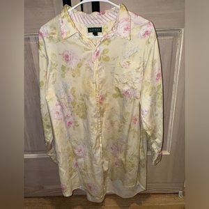 Lauren Ralph Lauren sleep shirt. Size L/XL. Only worn a few times.